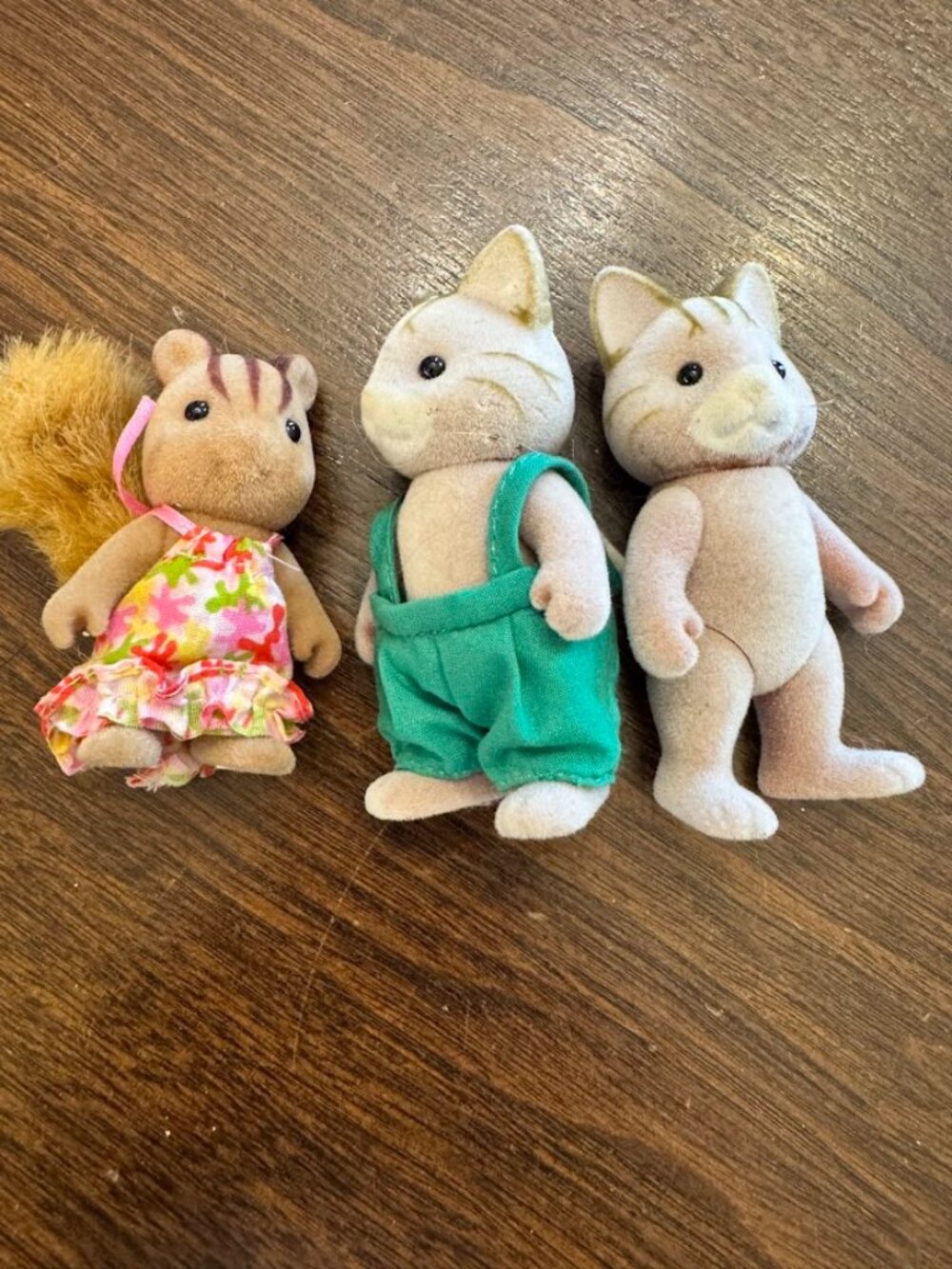 Calico Critters Sylvanian Families Set of Squirrel and 2 Cats